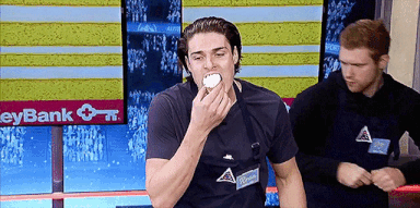 ryan graves eating a cupcake
